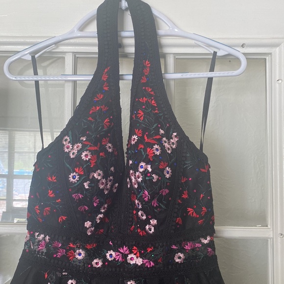 Dave and Johnny Black Embroidered Homecoming Dress - Picture 3 of 8